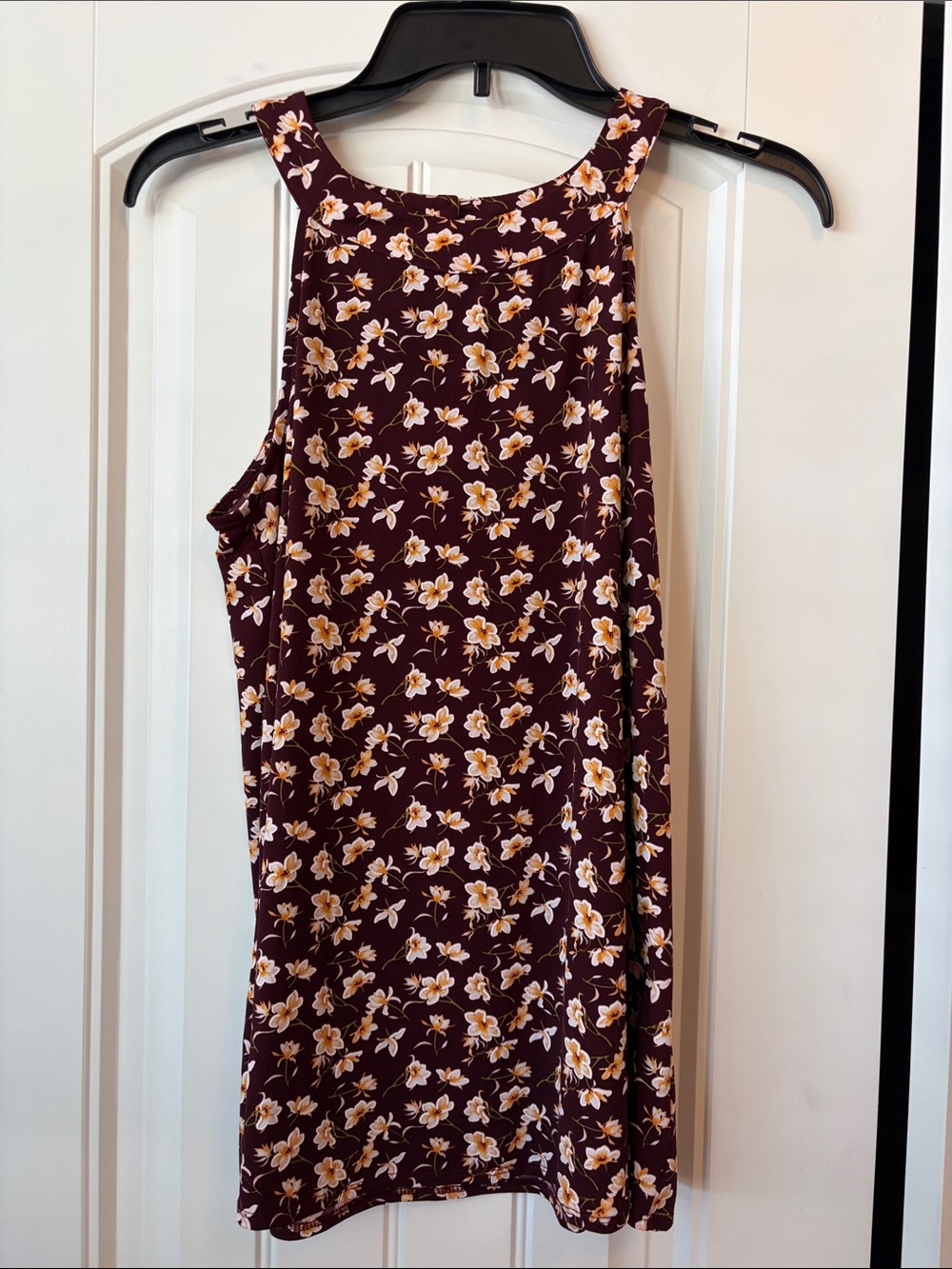 Sleeveless Floral Top in Burgundy